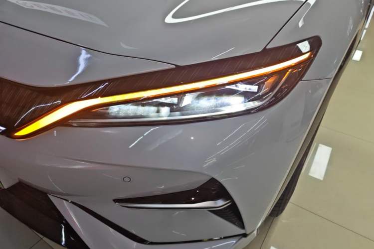 Used BYD Song L EV 2024 550km Beyond Edition Left Front Headlight