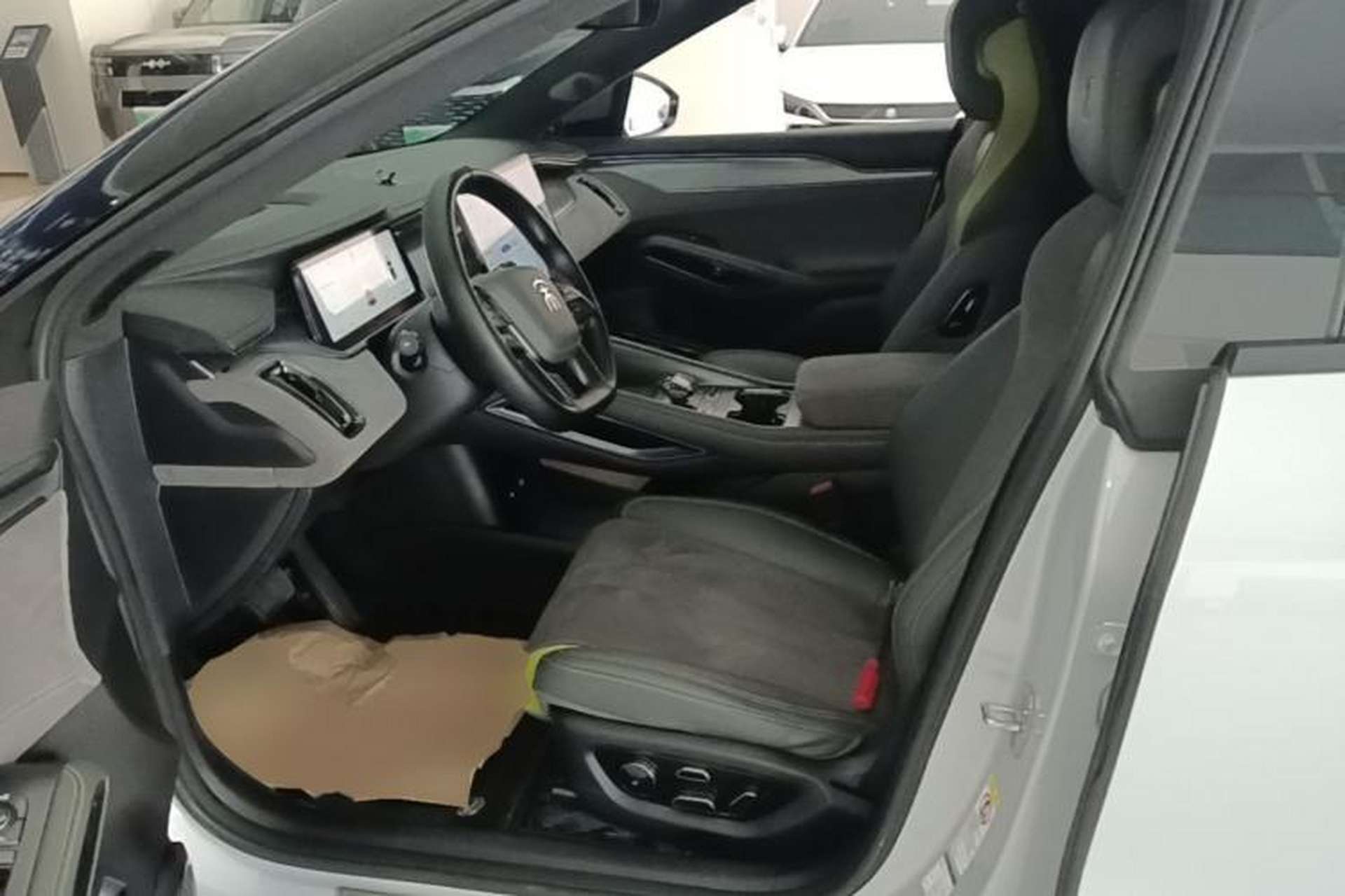 Used BYD Song L EV 2024 602 km All-Wheel-Drive Excellence Version Left Front Seat