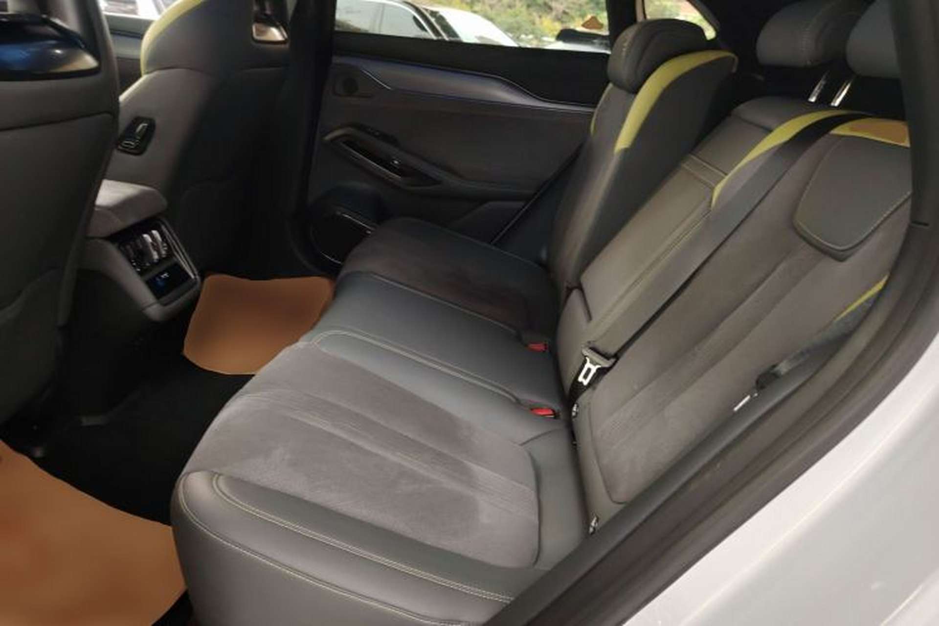 Used BYD Song L EV 2024 602 km All-Wheel-Drive Excellence Version Left Rear Seat