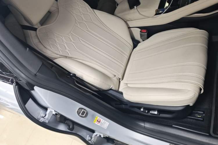 Used BYD Song L EV 2024 550km Beyond Edition Right Front Seat