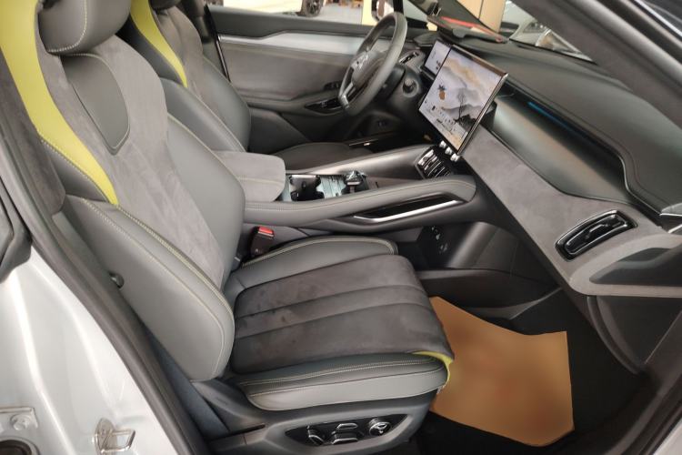 Used BYD Song L EV 2024 602 km All-Wheel-Drive Excellence Version Right Front Seat