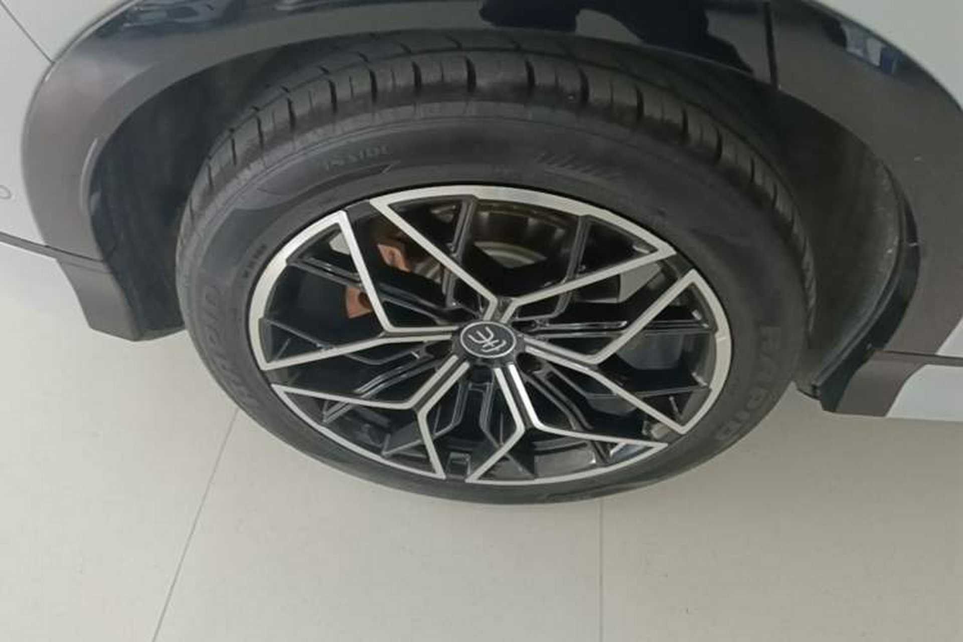 Used BYD Song L EV 2024 602 km All-Wheel-Drive Excellence Version Right Rear Wheel Hub