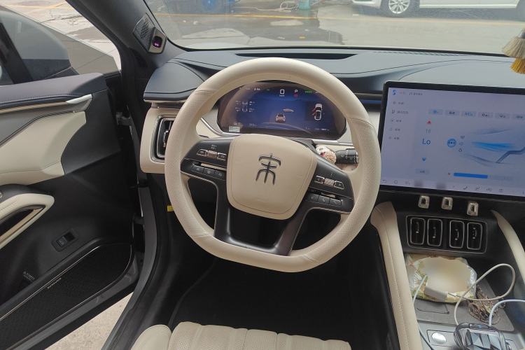 Used BYD Song L EV 2024 662 km Excellence Version Steering Wheel