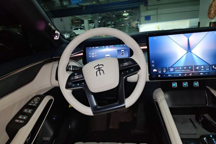 Used BYD Song L EV 2024 550 km Excellence Version Steering Wheel