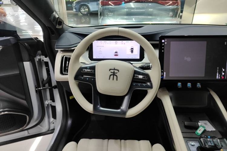 Used BYD Song L EV 2024 662 km Excellence Version Steering Wheel