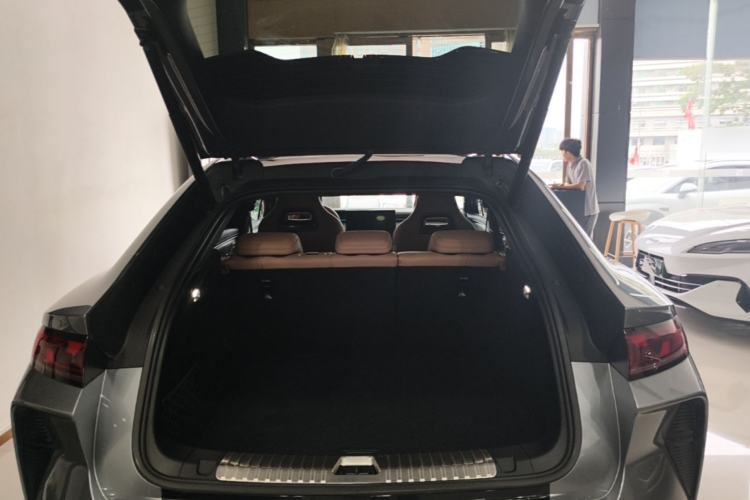 Used BYD Song L EV 2024 550 km Excellence Version Trunk