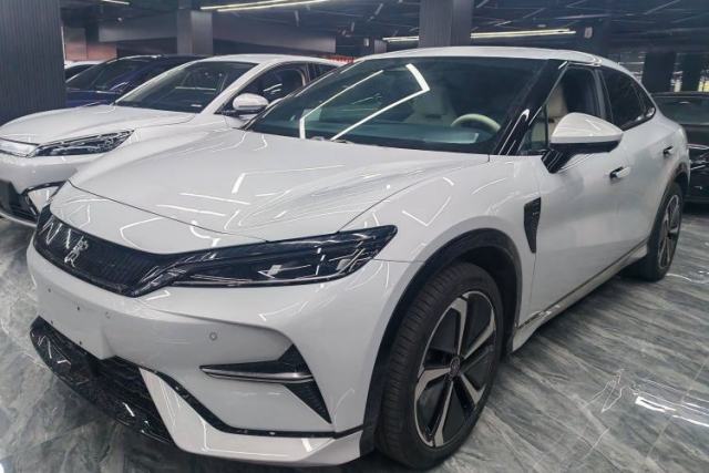 Used BYD Song L EV 2024 662 km Beyond Edition