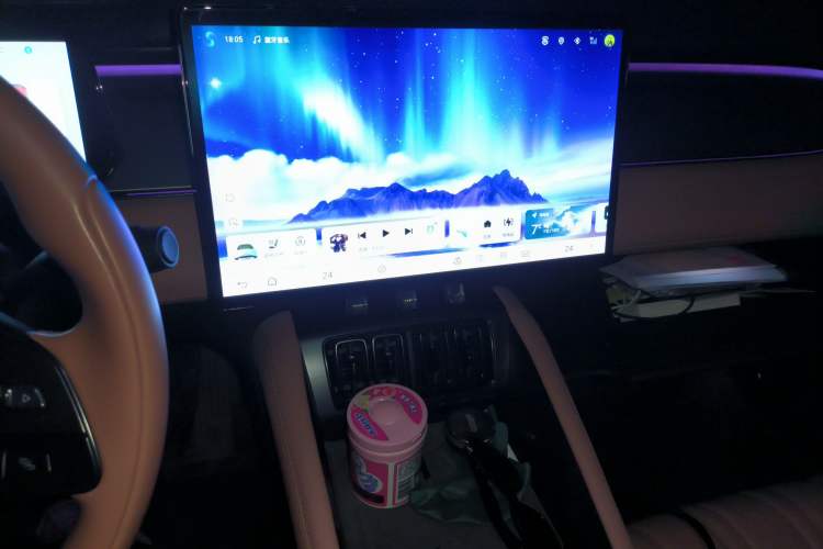 Used BYD Song L EV 2024 662 km Excellence Version Audio And AC Panel