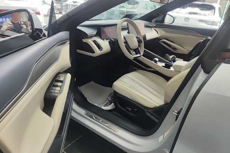 Used BYD Song L EV 2024 550km Beyond Edition Driver Seat