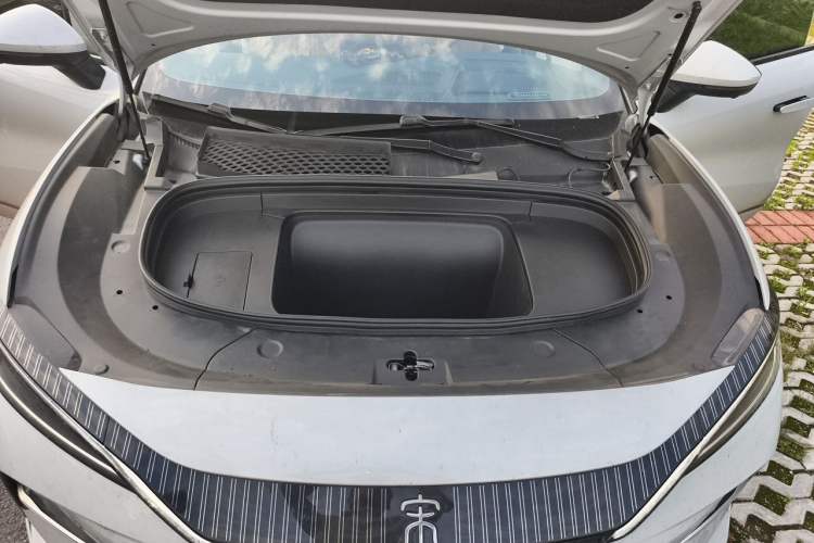 Used BYD Song L EV 2024 662 km Excellence Version Engine Bay