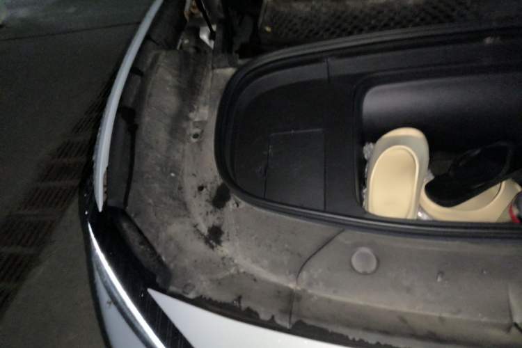 Used BYD Song L EV 2024 662 km Excellence Version Engine Bay Right