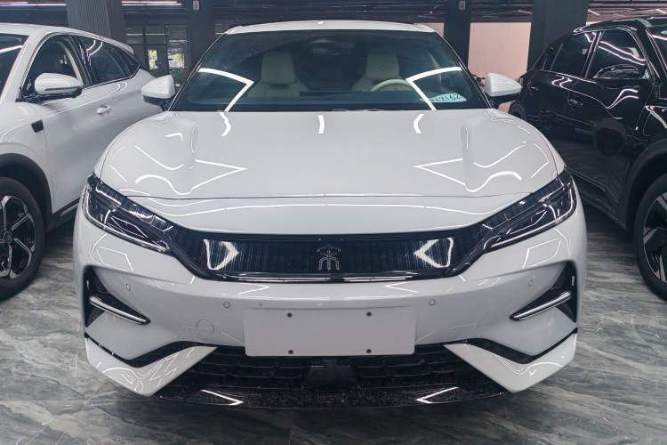 Used BYD Song L EV 2024 662 km Beyond Edition Exterior 1