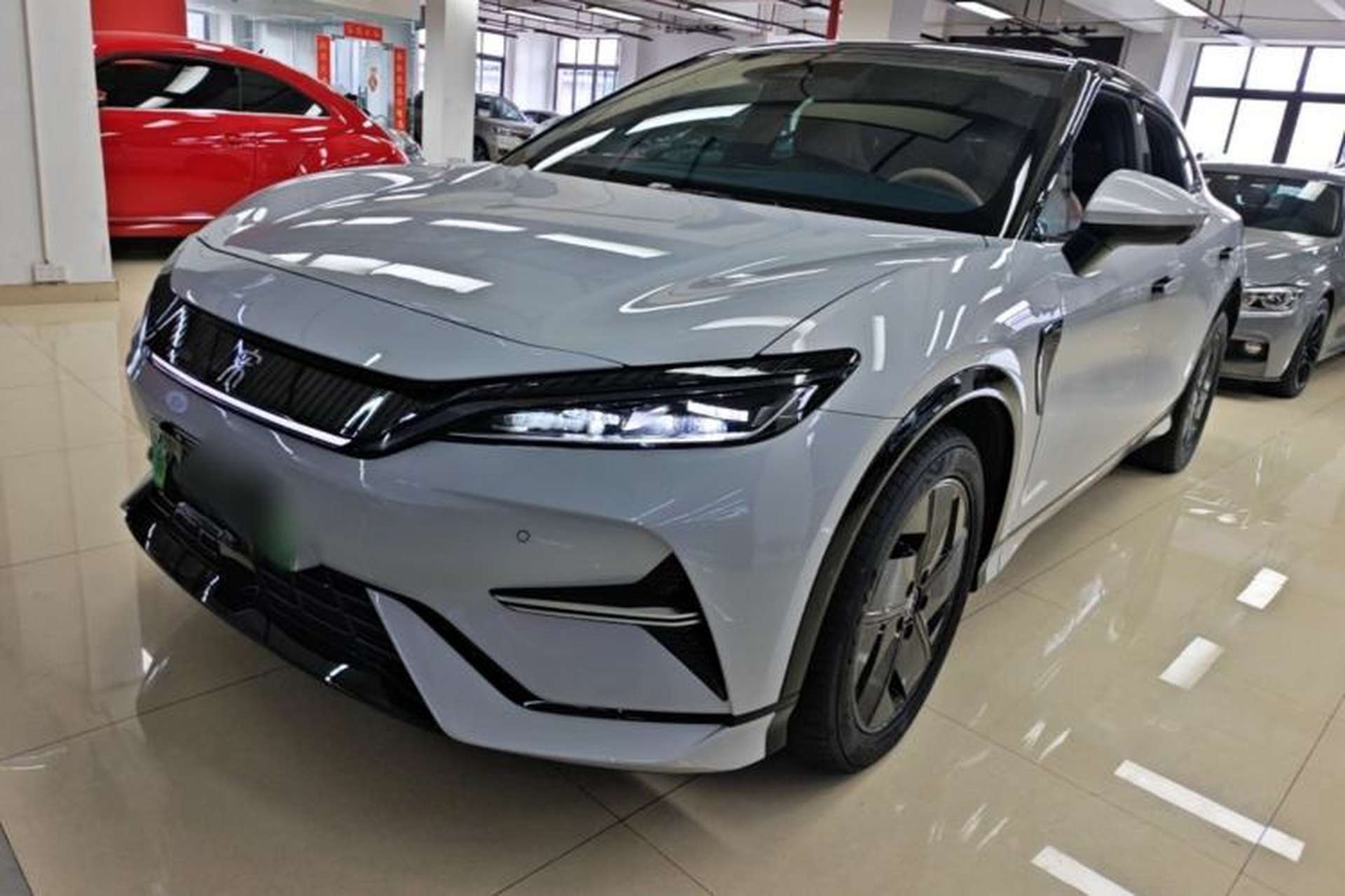 Used BYD Song L EV 2024 550 km Excellence Version Front Left 45 Deg