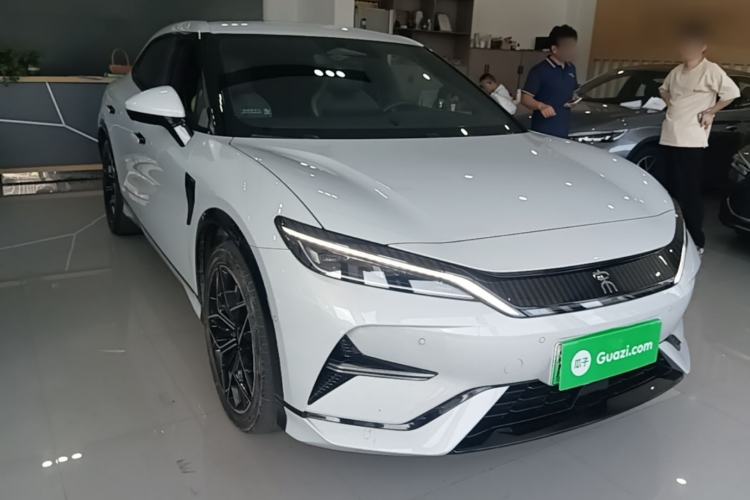 Used BYD Song L EV 2024 602 km All-Wheel-Drive Excellence Version Front Right 45 Deg