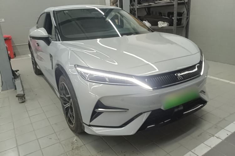 Used BYD Song L EV 2024 602 km All-Wheel-Drive Excellence Version Front Right 45 Deg