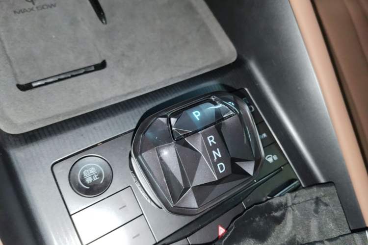 Used BYD Song L EV 2024 550km Beyond Edition Gear Lever