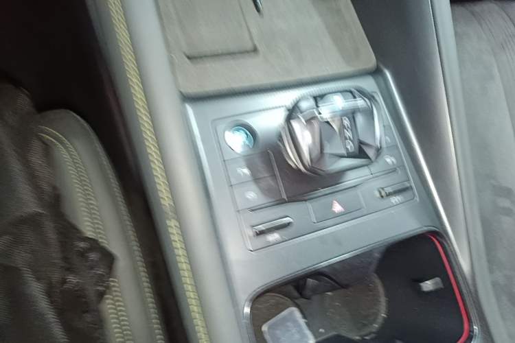Used BYD Song L EV 2024 602 km All-Wheel-Drive Excellence Version Gear Lever