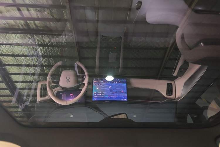 Used BYD Song L EV 2024 662 km Excellence Version Headliner