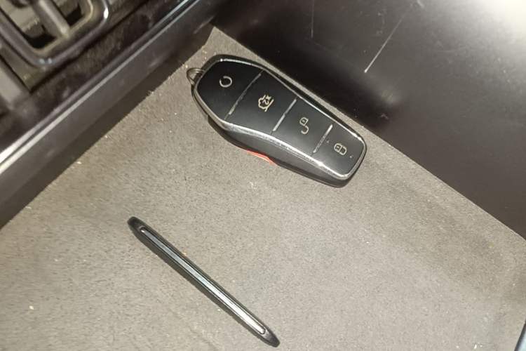 Used BYD Song L EV 2024 602 km All-Wheel-Drive Excellence Version Interior 1