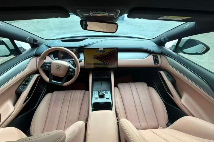Used BYD Song L EV 2024 662 km Excellence Version Interior 2
