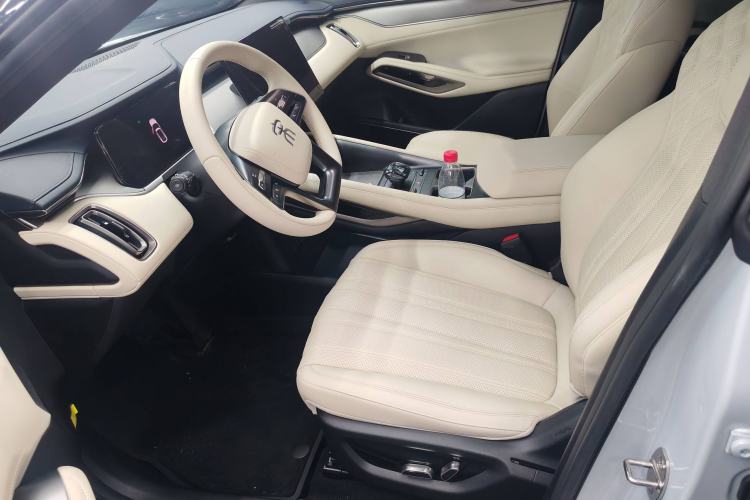 Used BYD Song L EV 2024 662 km Beyond Edition Interior 3