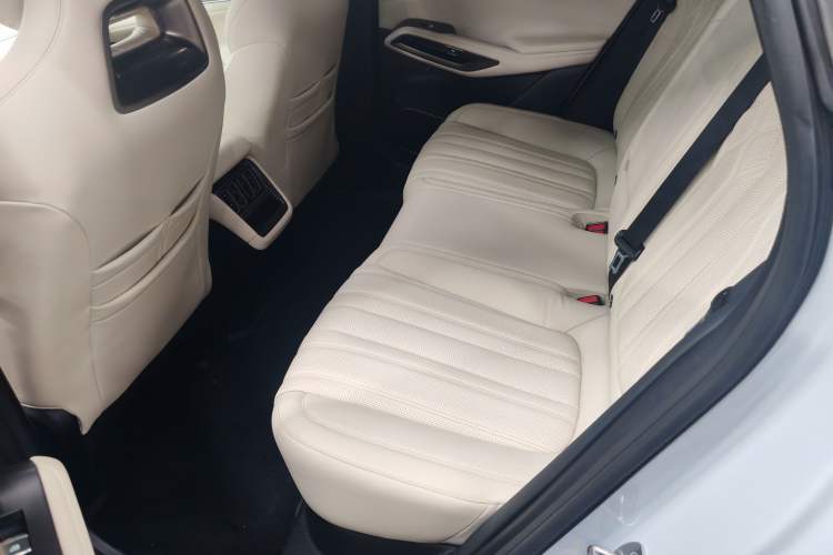 Used BYD Song L EV 2024 662 km Beyond Edition Interior 4