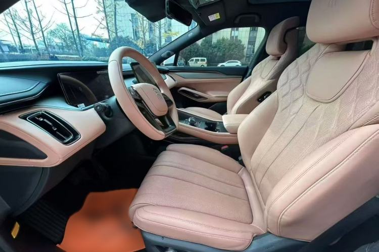 Used BYD Song L EV 2024 662 km Excellence Version Interior 4