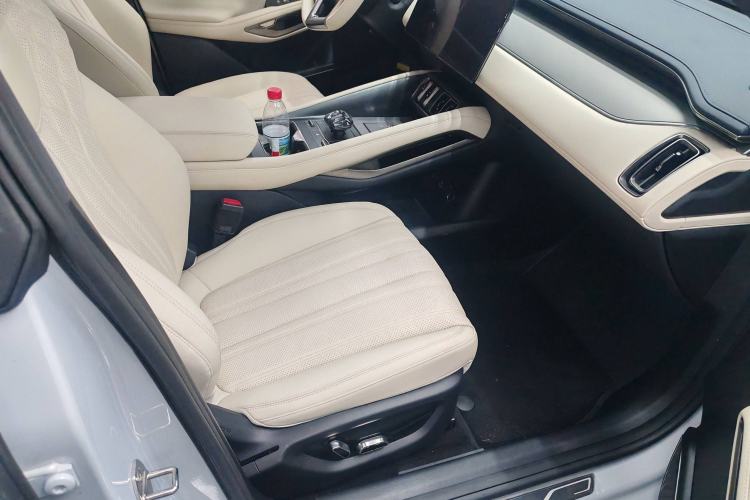Used BYD Song L EV 2024 662 km Beyond Edition Interior 6