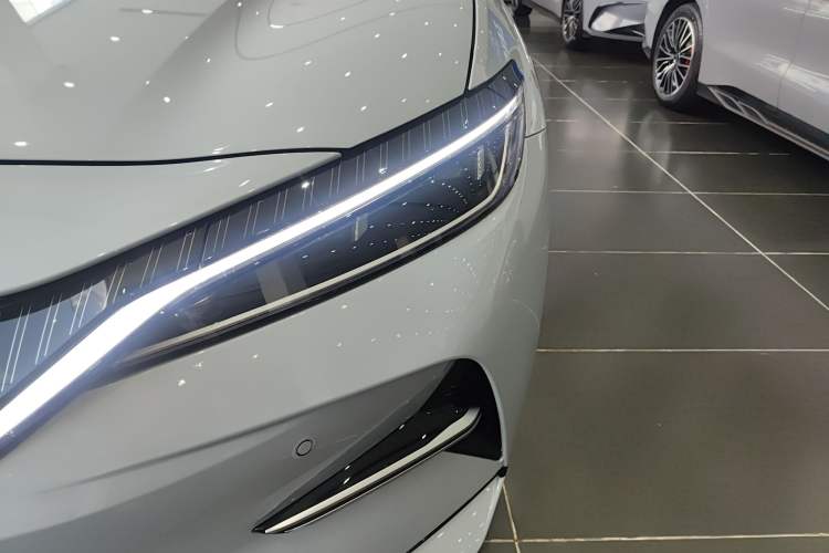 Used BYD Song L EV 2024 550km Beyond Edition Left Front Headlight