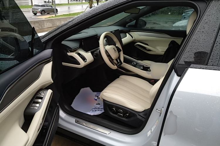 Used BYD Song L EV 2024 662 km Excellence Version Left Front Seat