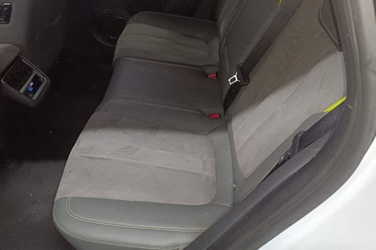 Used BYD Song L EV 2024 602 km All-Wheel-Drive Excellence Version Left Rear Seat