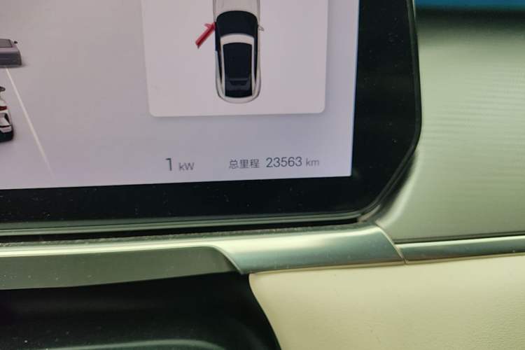 Used BYD Song L EV 2024 550 km Excellence Version Odometer Close Up