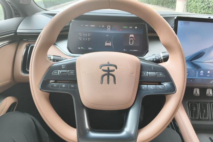 Used BYD Song L EV 2024 550 km Excellence Version Steering Wheel