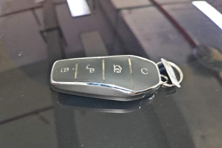 Used BYD Song L EV 2024 550 km Excellence Version Vehicle Key