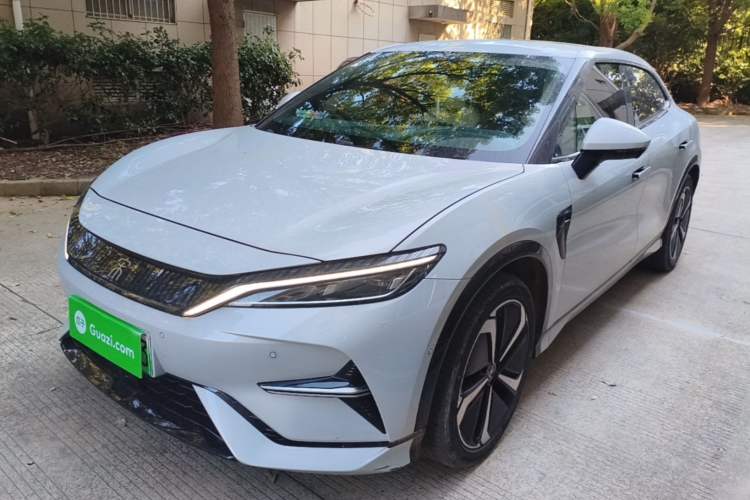 BYD Song L EV 2024 662 km Excellence Version
