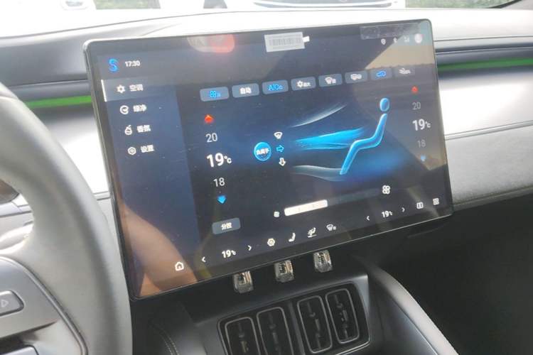 Used BYD Song L EV 2025 Intelligent Driving Version 602 km Range LiDAR-equipped All-Wheel-Drive Type Audio And AC Panel