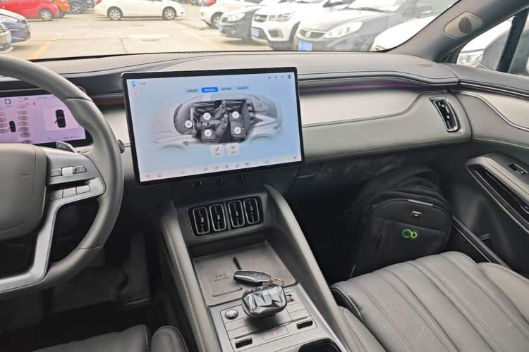Used BYD Song L EV 2025 Intelligent Driving Version 662 km LiDAR Excellence Edition Audio And AC Panel