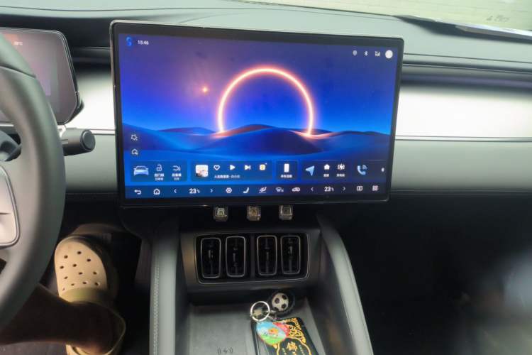 Used BYD Song L EV 2025 Intelligent Driving Version 550 km Excellence Edition Audio And AC Panel