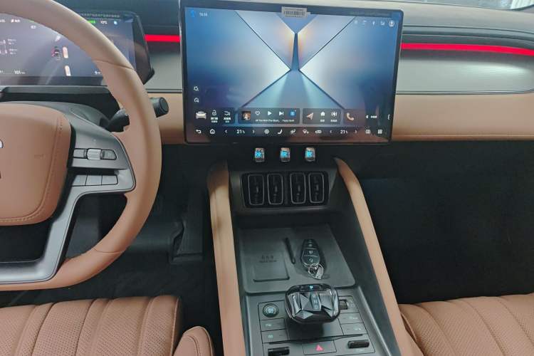 Used BYD Song L EV 2025 Intelligent Driving Version 550 km Excellence Edition Audio And AC Panel
