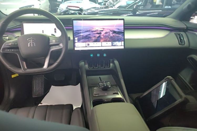 Used BYD Song L EV 2025 Intelligent Driving Version 662 km LiDAR Excellence Edition Center Console