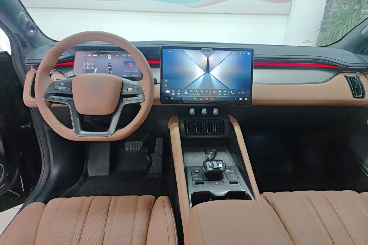 Used BYD Song L EV 2025 Intelligent Driving Version 550 km Excellence Edition Center Console