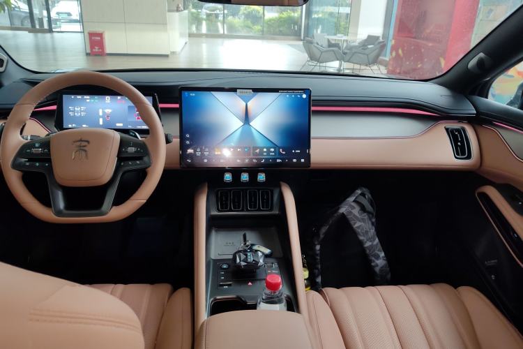 Used BYD Song L EV 2025 Intelligent Driving Version 662 km LiDAR Excellence Edition Center Console