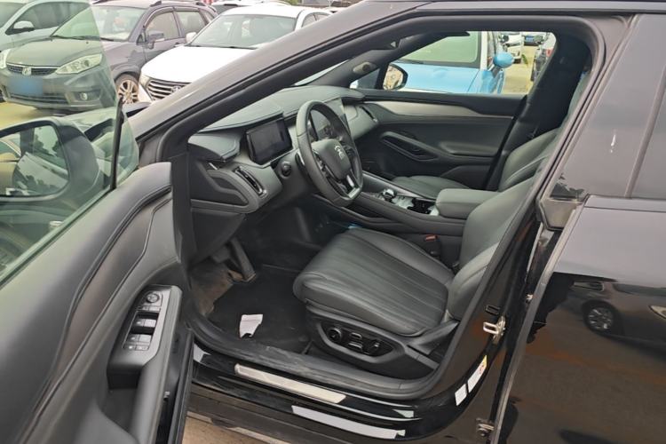 Used BYD Song L EV 2025 Intelligent Driving Version 662 km LiDAR Excellence Edition Driver Seat