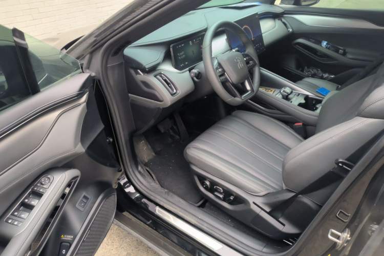 Used BYD Song L EV 2025 Intelligent Driving Version 550 km Excellence Edition Driver Seat