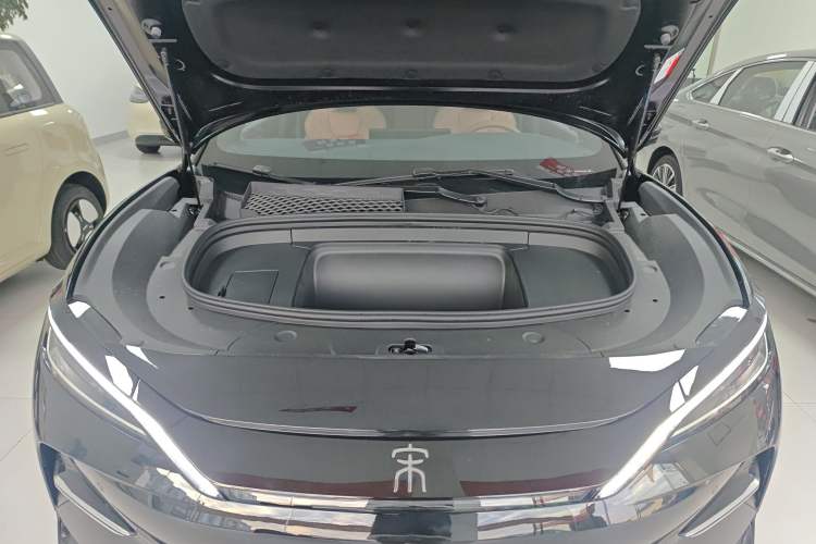 Used BYD Song L EV 2025 Intelligent Driving Version 550 km Excellence Edition Engine Bay
