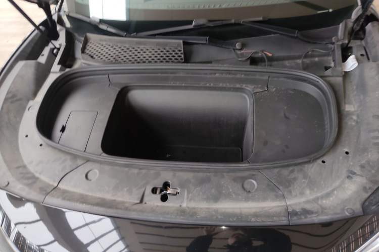 Used BYD Song L EV 2025 Intelligent Driving Version 662 km LiDAR Excellence Edition Engine Bay