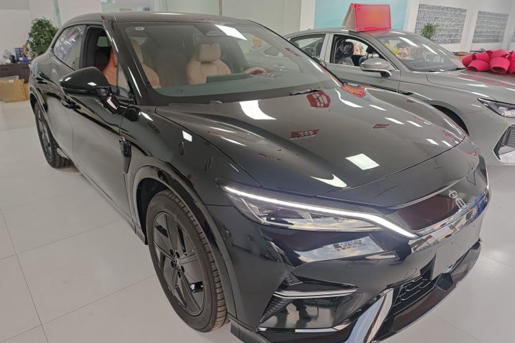 Used BYD Song L EV 2025 Intelligent Driving Version 550 km Excellence Edition Front Right 45 Deg