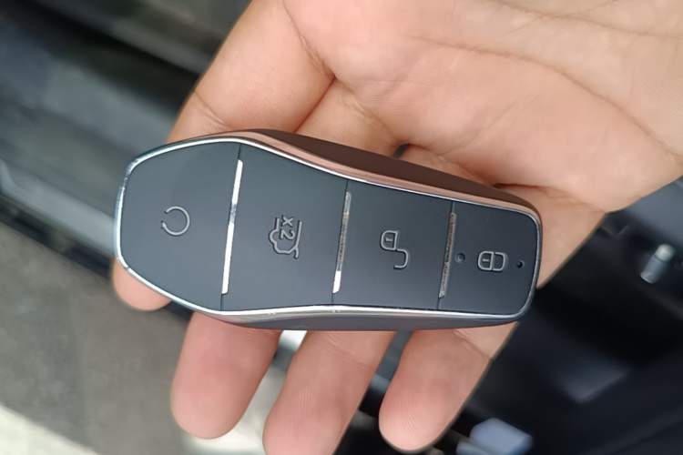 Used BYD Song L EV 2025 Intelligent Driving Version 662 km LiDAR Excellence Edition Interior 1