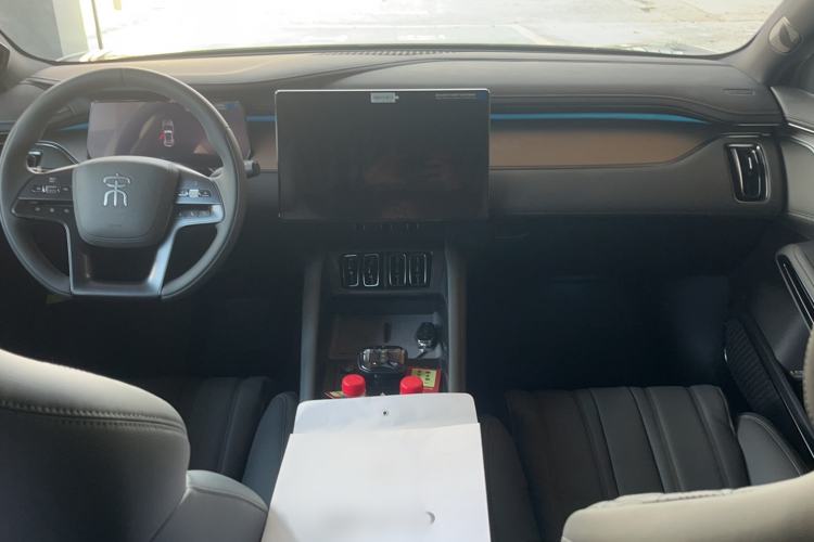 Used BYD Song L EV 2025 550 km Excellence Version Interior 3