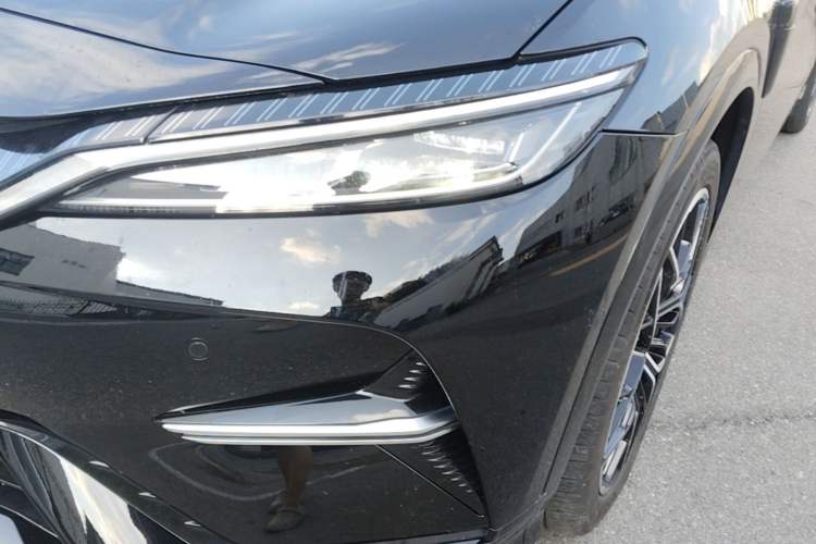 Used BYD Song L EV 2025 Intelligent Driving Version 602 km Range LiDAR-equipped All-Wheel-Drive Type Left Front Headlight